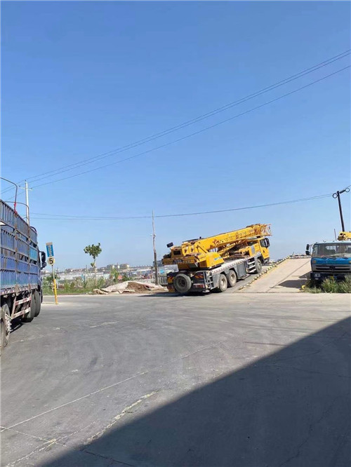 晋源区25吨吊车的租赁价格大概是多少？